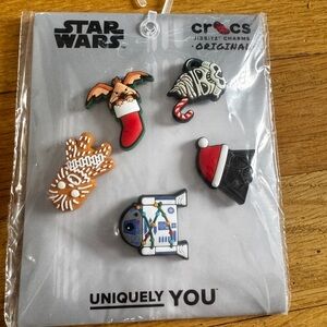 New CROCS Jibbitz Shoe Charms Star Wars Cristmas Holiday Darth R2D2 5 pack